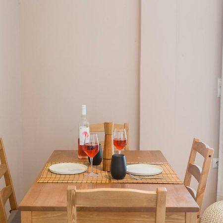 100M2 Luxury Apartment In The Heart Of Athens - Living Stone Emerald Экстерьер фото