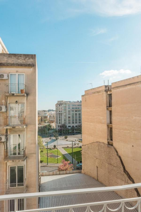 100M2 Luxury Apartment In The Heart Of Athens - Living Stone Emerald Экстерьер фото
